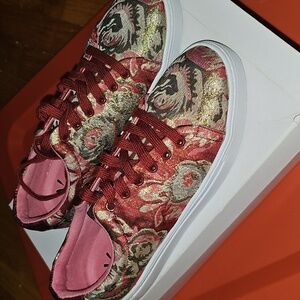 Isaac Mizrahi Womens Beckie Burgundy Flora Brocade Lace-Up Sneakers Sz 8.5 M